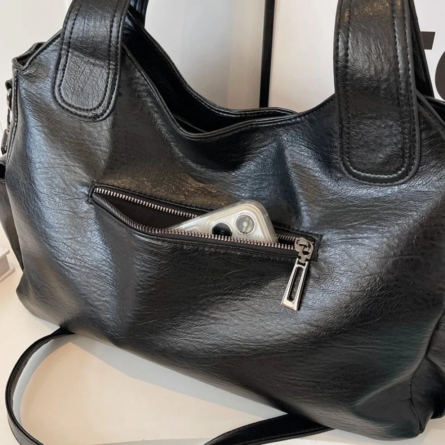 Isabella | Dakota Shoulder Bag