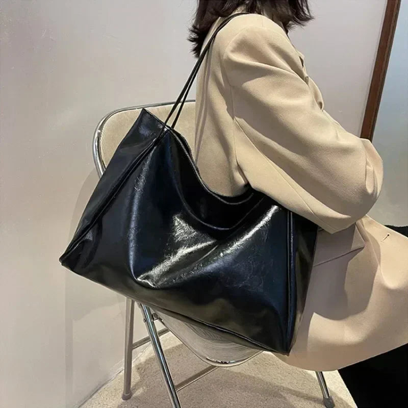 Aria | Simplistic Elegant Tote Bag